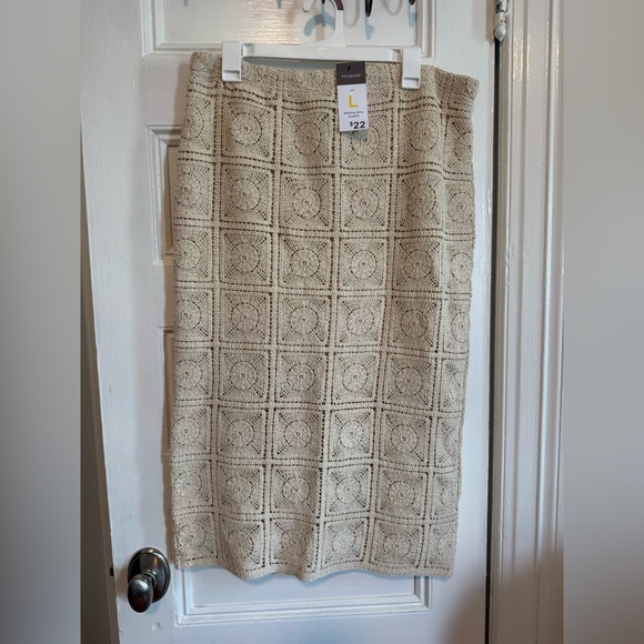 Primark Dresses & Skirts - Primemark Crochet Square Midi Skirt - Beige size large
